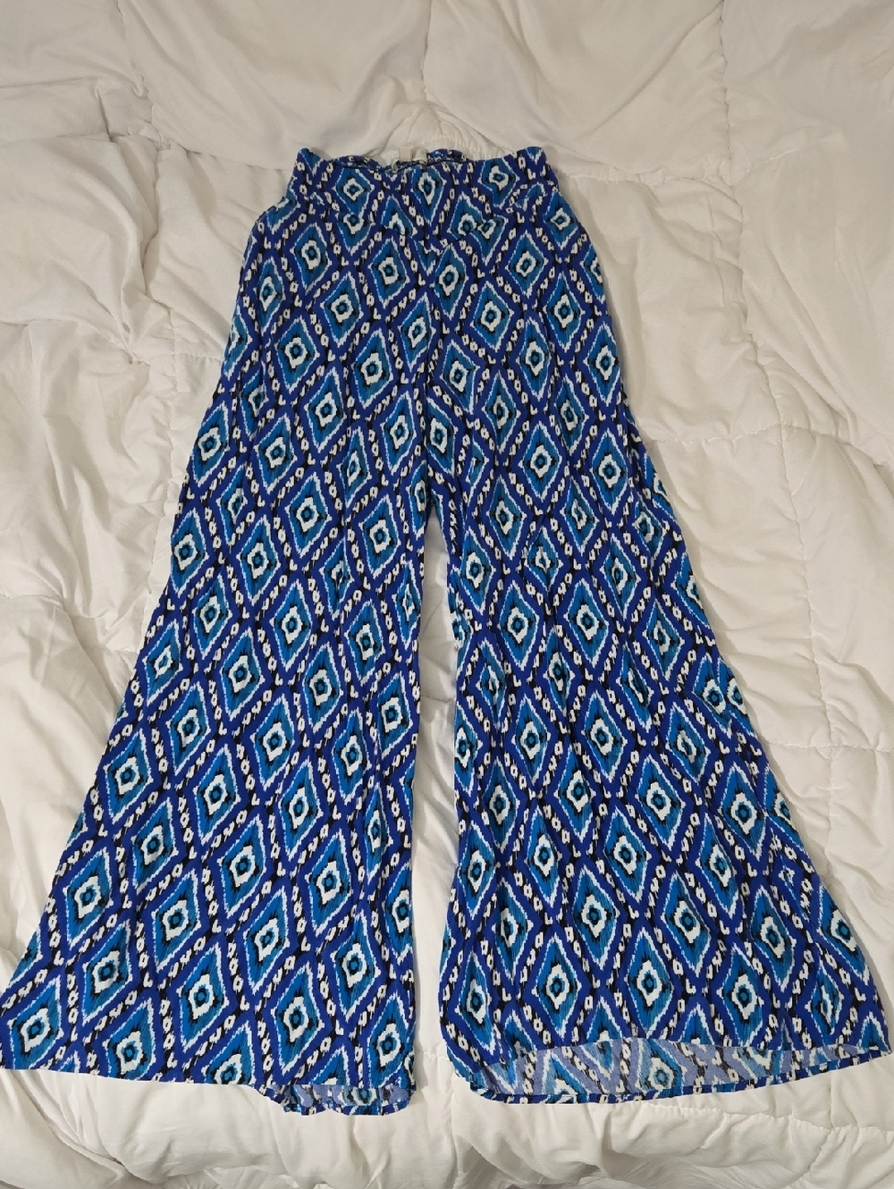 3/$15 Love Fire Pants Size S